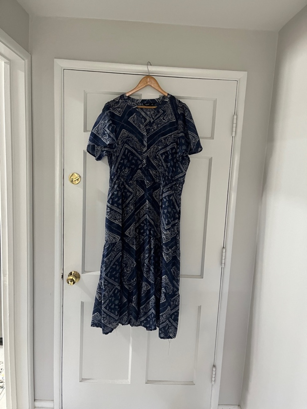 Simply Vera Vera Wang Navy and White Bandana-Print Midi Dress